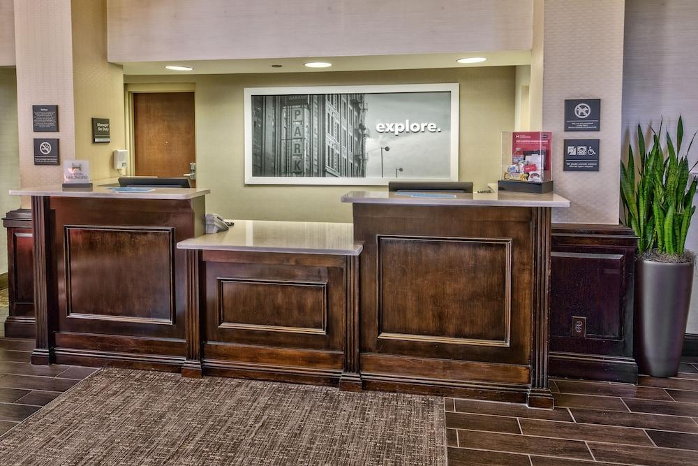 Hampton Inn&Suites Nashville-Vanderbilt-Elliston Place Exterior foto