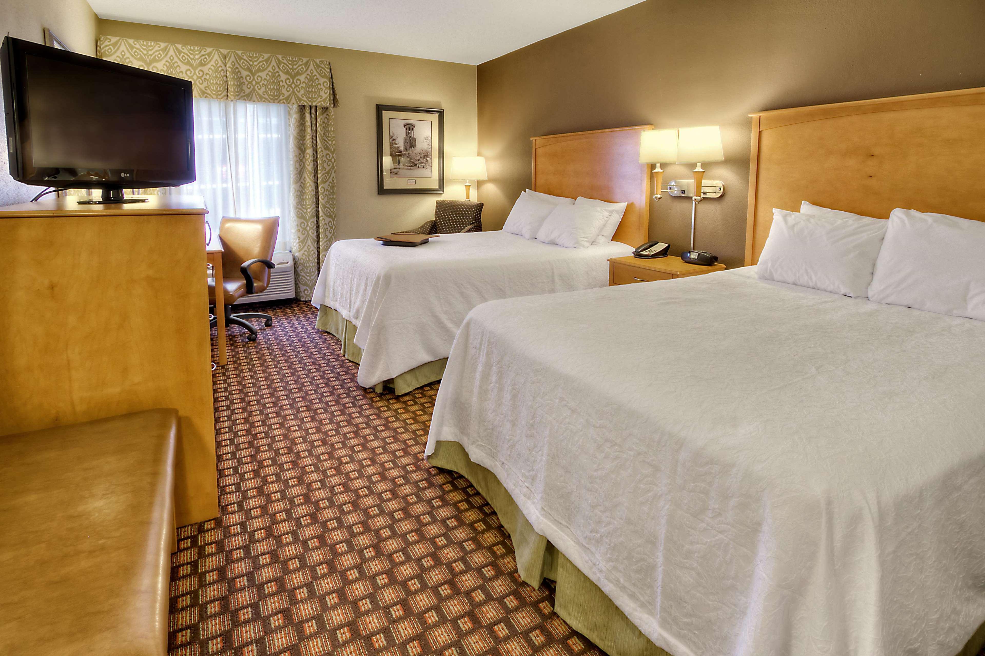 Hampton Inn&Suites Nashville-Vanderbilt-Elliston Place Exterior foto