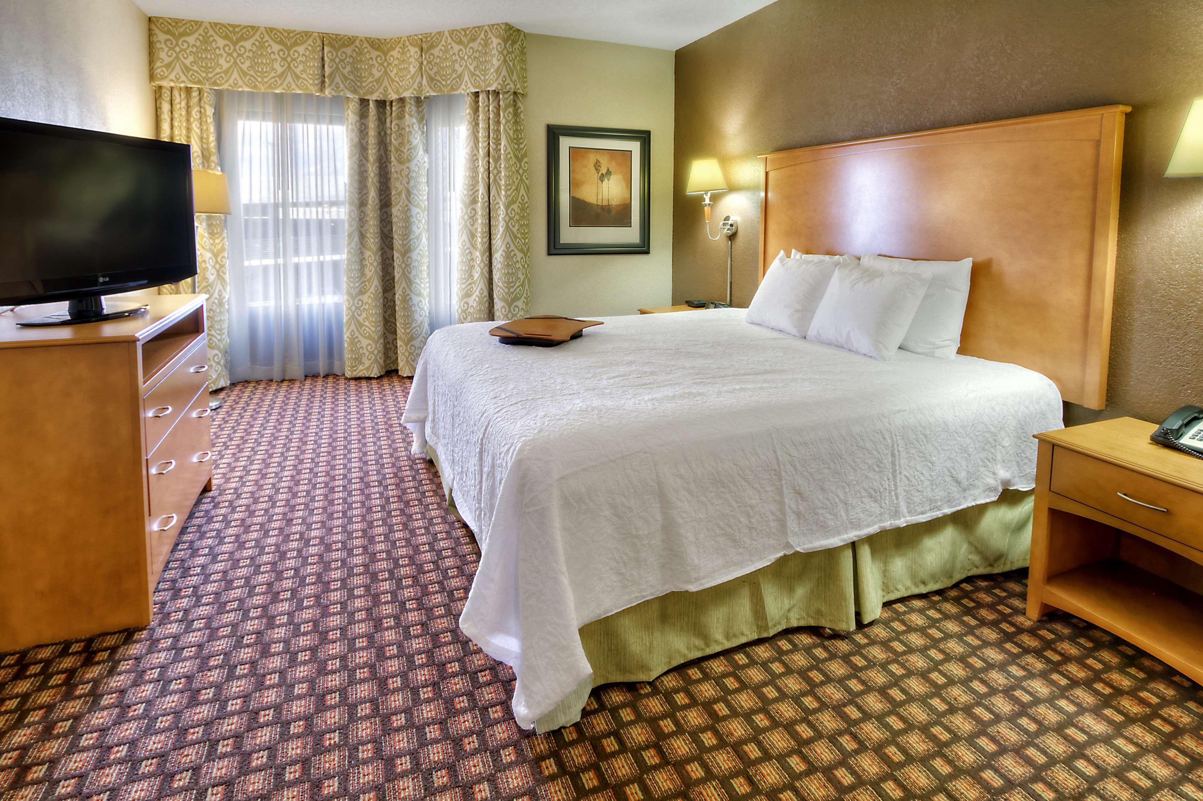 Hampton Inn&Suites Nashville-Vanderbilt-Elliston Place Exterior foto
