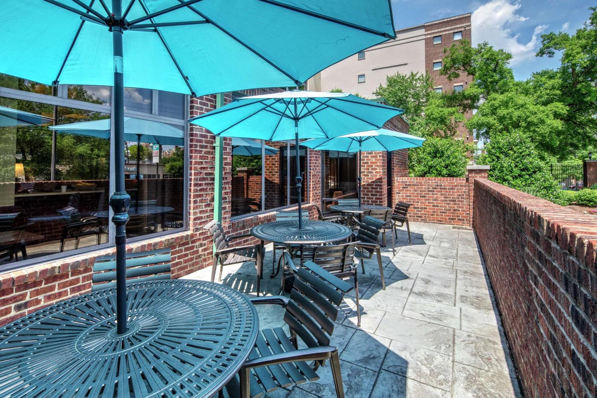 Hampton Inn&Suites Nashville-Vanderbilt-Elliston Place Exterior foto