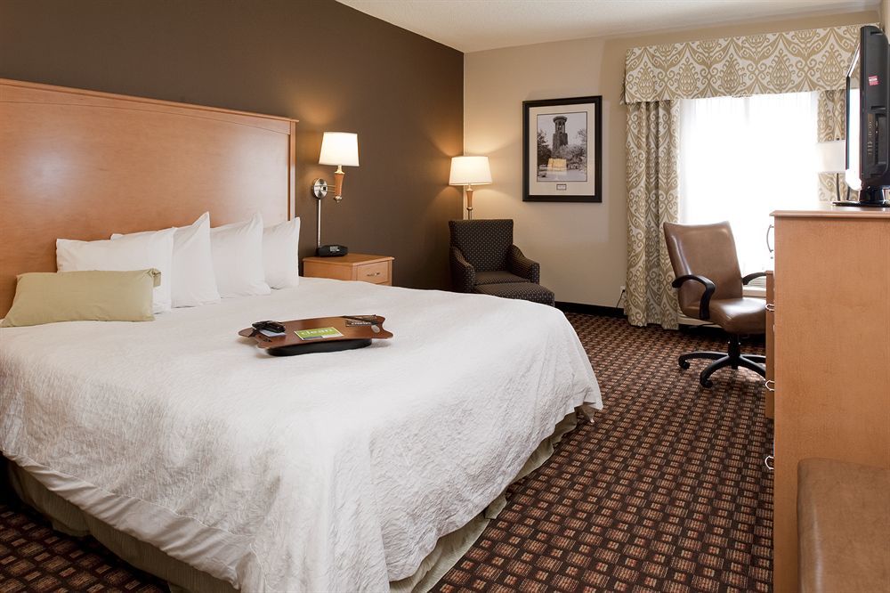 Hampton Inn&Suites Nashville-Vanderbilt-Elliston Place Exterior foto